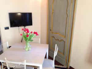 TV a/nebo společenská místnost v ubytování La Casa Di Cocca
