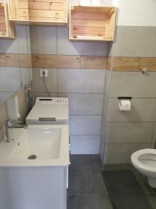Kúpeľňa v ubytovaní Apartman Jež - free parking, self check in