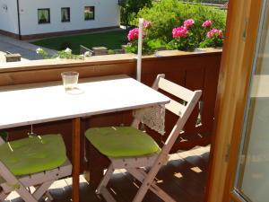 Balkón nebo terasa v ubytování Ferienwohnung Riepertinger + 34 fotografií