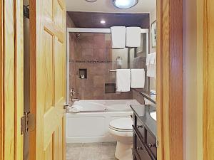 Timberline Condominiums 2 Bedroom Deluxe Unit C2E