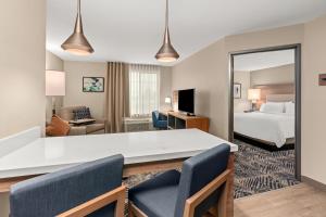 Gallery image of Candlewood Suites Sumner Puyallup Area, an IHG Hotel in Sumner