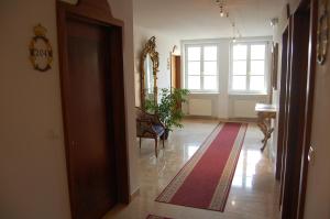 Posezení v ubytování Hotel Königin Olga