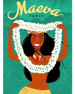 une affiche d'une femme avec une couronne de fleurs dans l'établissement Un pied-à-terre au centre de Papeete, à Papeete