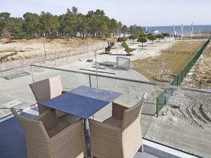 Galeriebild der Unterkunft Strandresort Prora - WG 201 mit Meerblick und IR-Sauna in Binz