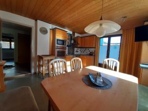 Kuchyňa alebo kuchynka v ubytovaní Ferienwohnung Kern