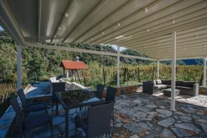 Фотография из галереи Eco Winery Lipovac Apartments в Цетине