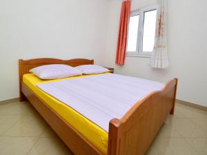 Posteľ alebo postele v izbe v ubytovaní Apartment Vinka-1 by Interhome