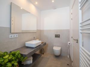 Kúpeľňa v ubytovaní Holiday Home Ca na Cati by Interhome