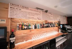 Loungen eller baren på Pension Casa Otano