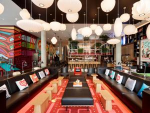 Posezení v ubytování citizenM Seattle South Lake Union