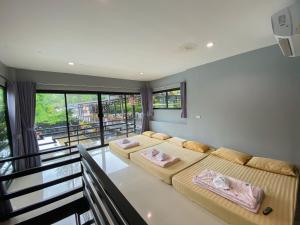 Posezení v ubytování Natthapon Resort Kaeng Kachan