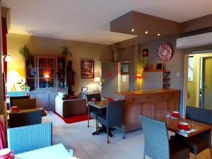 Gallery image of Hotel Mondial in Tours