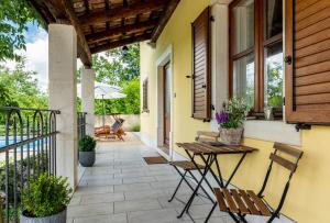 Balkón nebo terasa v ubytování Villa Gogli with private pool in Rabac Labin