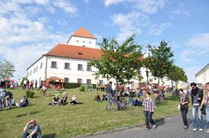 Hosté ubytování HOTEL CHATEAU ZAMEK CEJKOVICE