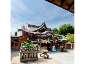 un edificio asiatico con pagoda di Hotel Halrotto Fukuoka Hakata - Vacation STAY 04185v a Fukuoka