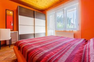 Posteľ alebo postele v izbe v ubytovaní Apartments SENKA