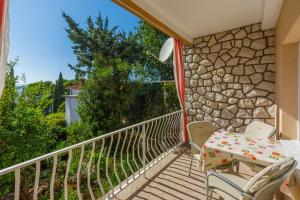 Balkón alebo terasa v ubytovaní Apartments SENKA