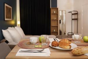 Φωτογραφία από το άλμπουμ του Suite Cosy Flat - Hyper-Centre avec sauna privatif σε Senlis +15 φωτογραφίες