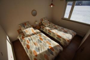 Farm Stay Ezura Farm客房内的一张或多张床位