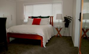 Katil atau katil-katil dalam bilik di The Birch Tree B&B