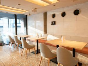 Maizuru Grand Hotel的休息区