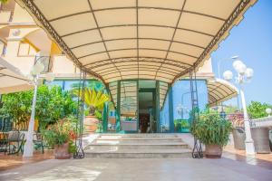 Gallery image of Hotel Costazzurra in Grottammare