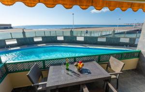 Peldbaseins naktsmītnē Las Burras Beach terrace&pool By CanariasGetaway vai tās tuvumā