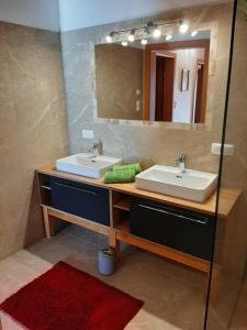 A bathroom at Ferienwohnung Christine