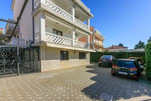 Budova, v ktorej sa apartmán nachádza