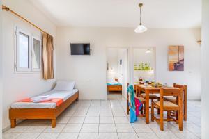 Posteľ alebo postele v izbe v ubytovaní Mylos Apartments Anissaras