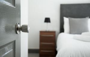 Φωτογραφία από το άλμπουμ του The Tushmore στο Κρόλεϊ +30 φωτογραφίες