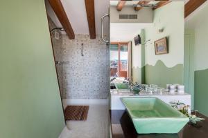 Koupelna v ubytování Hotel Cal Llop