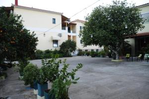 Vonkajšia záhrada v ubytovaní Costa-Rini Hotel