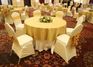 Geeta Sarovar Portico, Panipat餐厅或其他用餐的地方