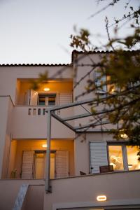 Gallery image of La Casa Bianca in Skinéas +17 photos