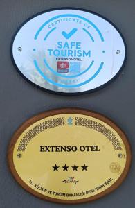 Certifikát, hodnocení, plakát nebo jiný dokument vystavený v ubytování Extenso Hotel