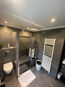 Ein Badezimmer in der Unterkunft Appartement 2 pièces neuf et indépendant