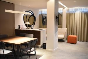 Posezení v ubytování Korpa Deli Rooms SPA