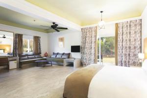 Postel nebo postele na pokoji v ubytování Hotel Riu Tikida Palmeraie - All Inclusive