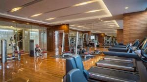 Fitness centrum a/nebo fitness zařízení v ubytování InterContinental Tangshan by IHG
