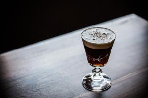 Nápoje v ubytování Kimpton Aertson Hotel by IHG