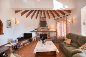 Posezení v ubytování Villa Heno 6 - sea view - by Holiday Rentals Villamar