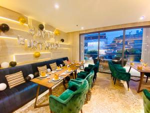 Posezení v ubytování CHAU KHUONG HOTEL