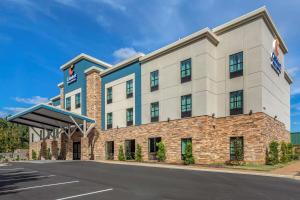 a rendering of the front of a hotel at Comfort Inn & Suites in Olive Branch