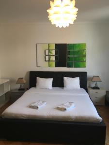 Voodi või voodid majutusasutuse ZüriZimmer toas