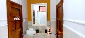 Koupelna v ubytování Casa Amarilla