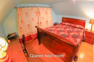 Postel nebo postele na pokoji v ubytování Comfort Home Toronto