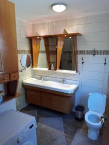 Kúpeľňa v ubytovaní Ferienhaus Alpengarten