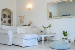Posedenie v ubytovaní Villa Marmari
