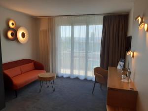 Istumisnurk majutusasutuses Hotel Urs und Viktor